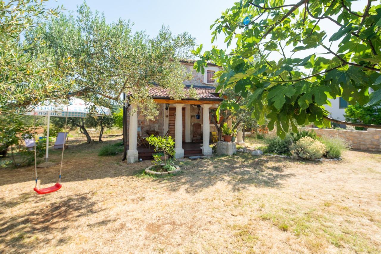 Villa Flaveico Pasman Ngoại thất bức ảnh